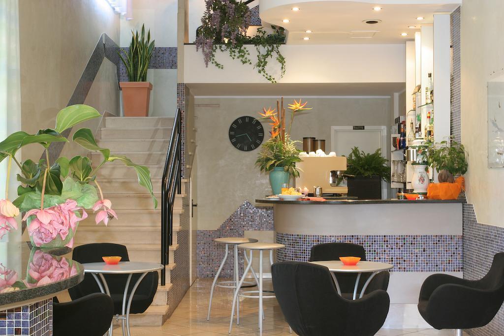 Hotel Villa Rossi 벨레지아아지마리나 외부 사진